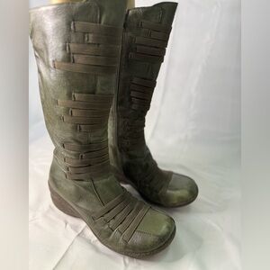 Miz Mooz knee high olive green button leather boots size 40 women’s 9-9.5